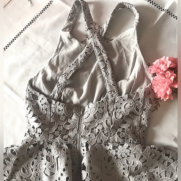 LUBA by Hannah Payne Fit & Flare Lace Dress - Picture 4 of 10